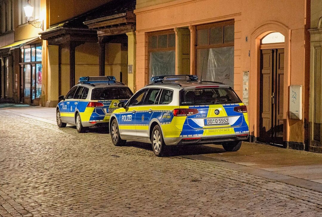 Zittau: Teenager schießt aus dem Fenster - In der Nacht zum vergangenen Sonntag kam es zu einem Polizeieinsatz in der Innenstadt. Foto: xcitepress