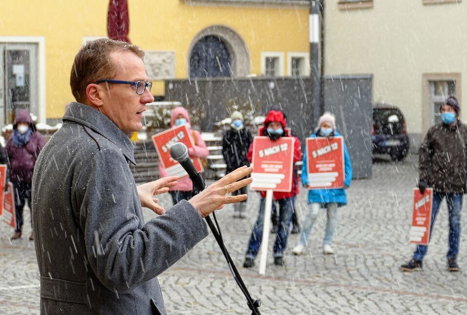 Der Bundestagsabgeordnete Alexander Krauß erläuterte in Zschopau die Entscheidungen der Politik. Foto: Andreas Bauer
