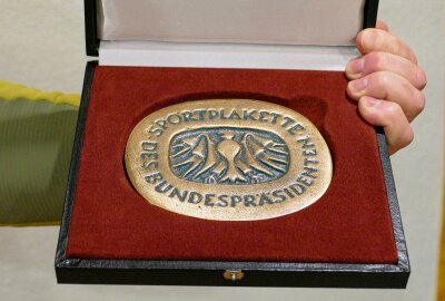 Zschopauer Kanuverein erhält Sportplakette des Bundespräsidenten - Im Fokus steht jedoch die Sportplakette des Bundespräsidenten. Foto: Andreas Bauer