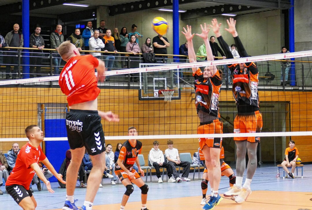 Zschopauer Volleyballer wollen Rang 3 in der Regionalliga behaupten - Auf den Zschopauer Block wird es auch gegen Reudnitz ankommen. Foto: Andreas Bauer