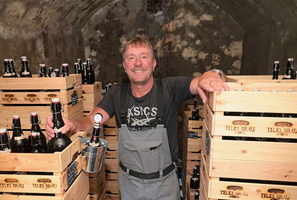 Zufällig historischen Gewölbekeller entdeckt - Steffen Telke nutzt den historischen Gewölbekeller für die Bier-Lagerung. Foto: Ralf Wendland