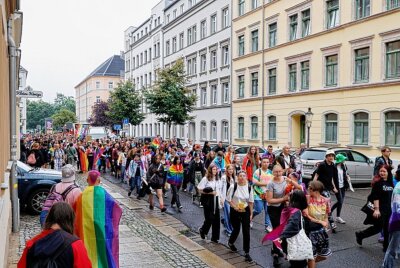 Zum 10. Mal wird der Christopher Street Day in Chemnitz gefeiert - Der 10. Christopher Street Day findet heute in Chemnitz statt. Foto: Harry Härtel