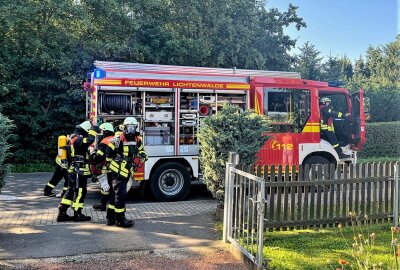 Zwei Feuerwehren bekämpfen Hausbrand in Lichtenwalde - Der Kellerbrand konnte schnell unter Kontrolle gebracht werden. Foto: FFW Lichtenwalde