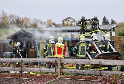 Zwei Gartenlaubenbrände innerhalb kürzester Zeit in Zwickau - In Zwickau kam es in der Gartenanlage "Naturfreunde" zu einem Laubenbrand. Foto: Mike Müller