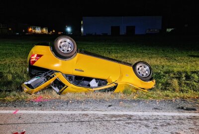 Zwei Schwerverletzte nach Verkehrsunfall in Treuen - In Treuen kam es am Mittwochabend zu einem schweren Verkehrsunfall. Foto: Mike Müller