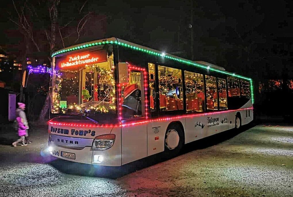 "Zwickauer Weihnachtswunder" geht am 10. Dezember in die zweite Runde - Der Weihnachtswunder-Bus kommt am 10. Dezember wieder nach Zwickau Foto: Veranstalter